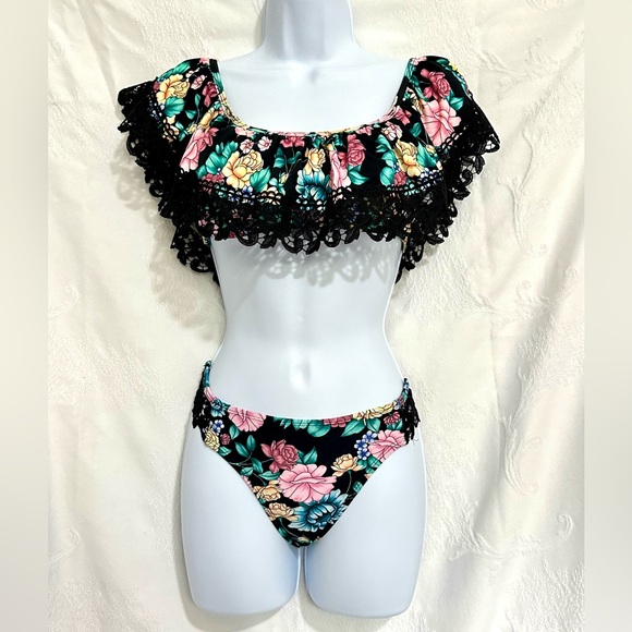 Time and Tru Black and Pink Ruffle Bikini - Picture 1 of 8